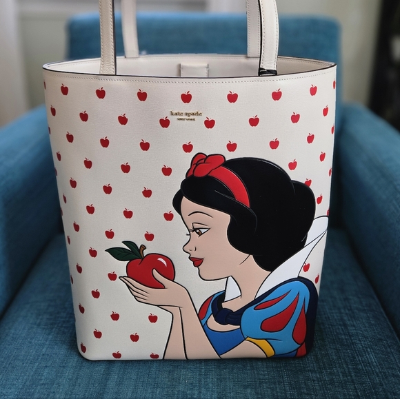 kate spade Handbags - Kate Spade Cream and Red Snow White Tote